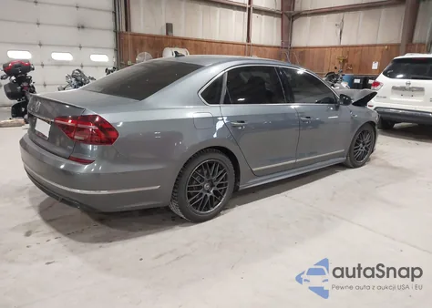 2017 Volkswagen Passat 1.8T R-Line z USA, uszkodzony, nr VIN 1VWDT7A34HC063121